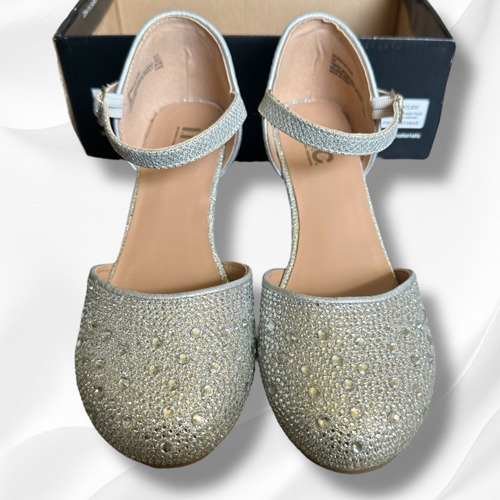 INC International Concepts “Sienna Silver” Silver Wedge Shoes Size 3M - Picture 2 of 6